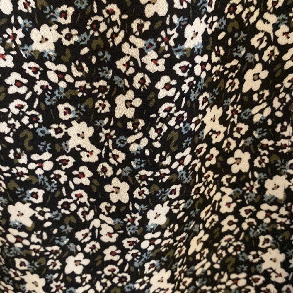 Loft Outlet Ruffle Shoulder Blouse Medium - Picture 3 of 5